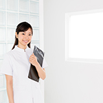 看護助手が取得しておくと役に立つ資格