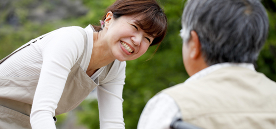 介護福祉士になる2つの方法