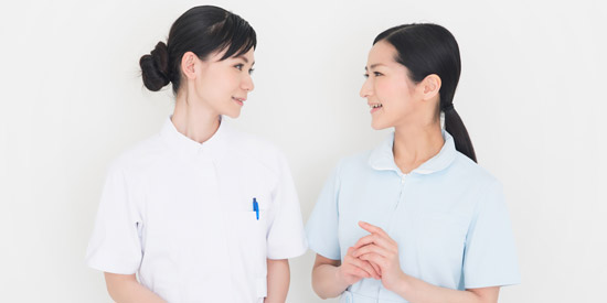 看護助手で働くのもアリ！？　医療に携わる仕事を紹介！