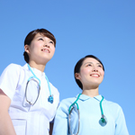 まずは違いを知ろう！ 介護士から看護師を目指すメリットとは？